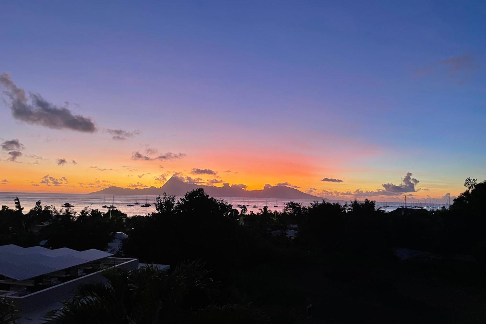 Manuia Luxury Apartment - Tahiti Punaauia -Wi-Fi Netflix Pool & Gym Exterior photo
